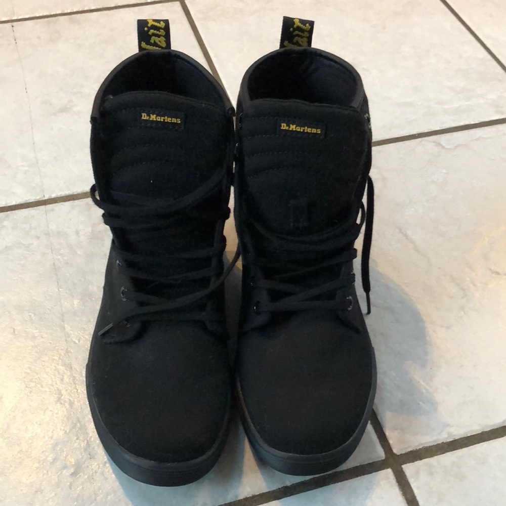 Dr. Martens sneakers
